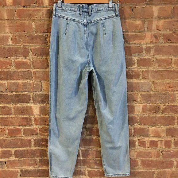 BDG Jeans - Picture 2 of 4